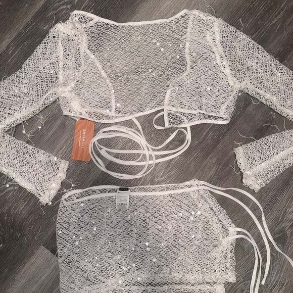 Glitter Rhinestone Fishnet Long Sleeve Crop Top - Picture 2 of 4